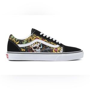 Men’s Skool Beauty Skull Vans size 11.5